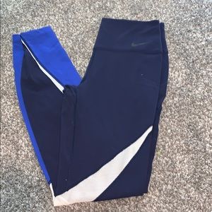 Nike leggings